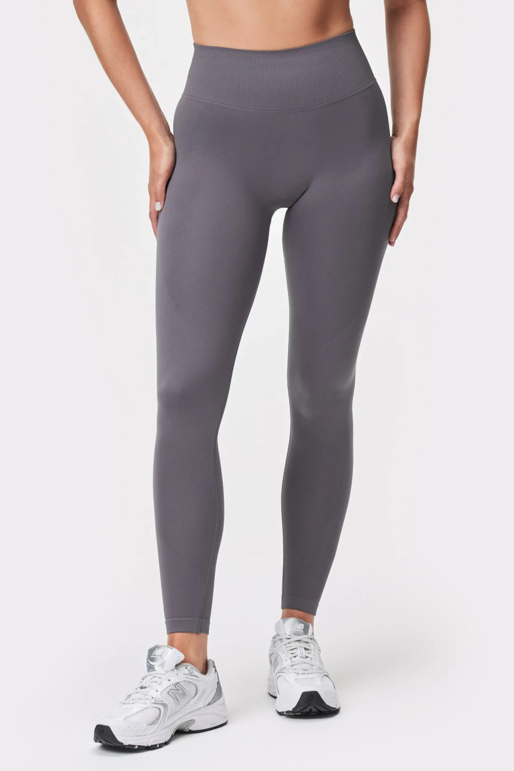 New STRONGER Seamless Contour Legging Volcanic Glass