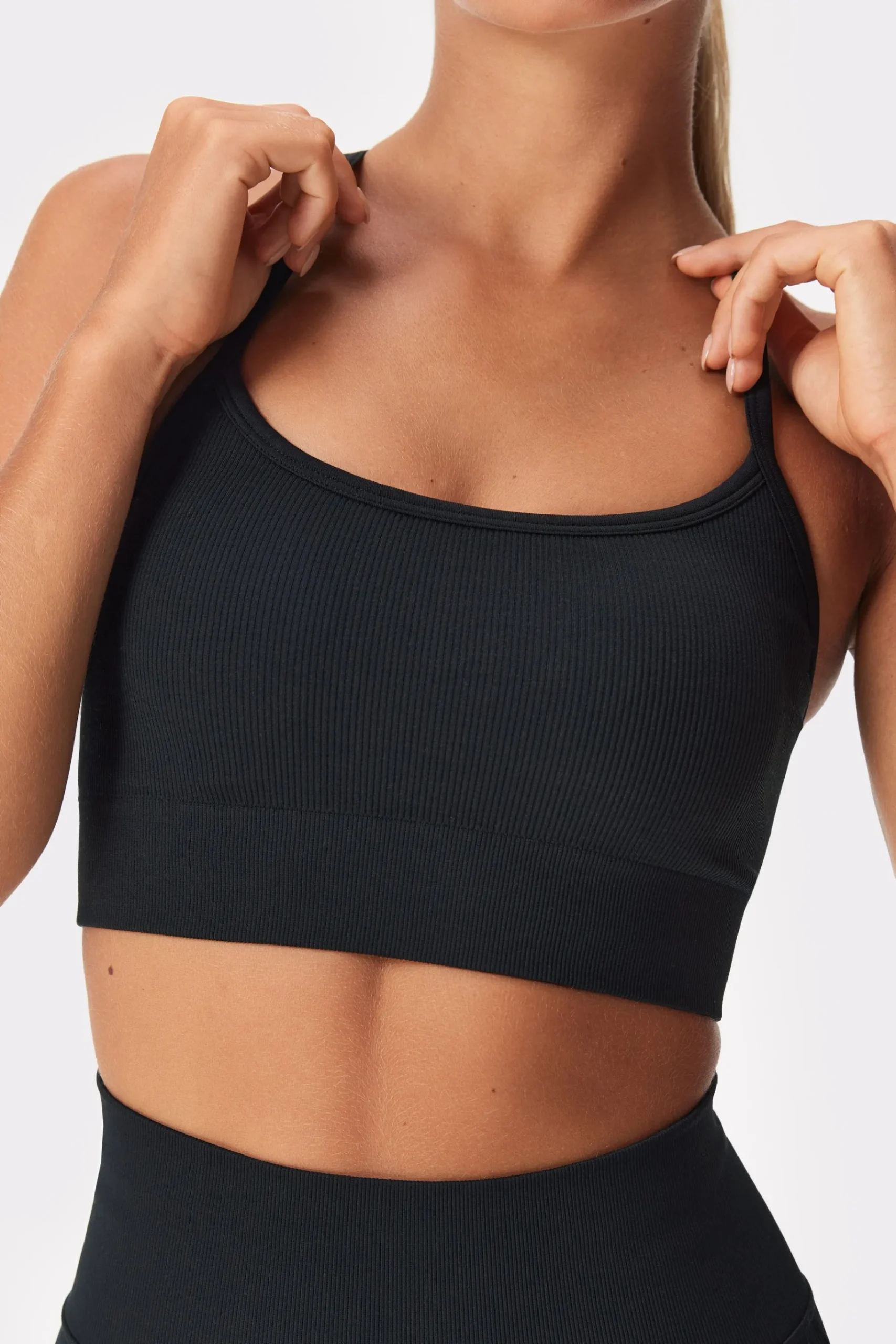 Clearance STRONGER Serena Seamless Sports Bra Black