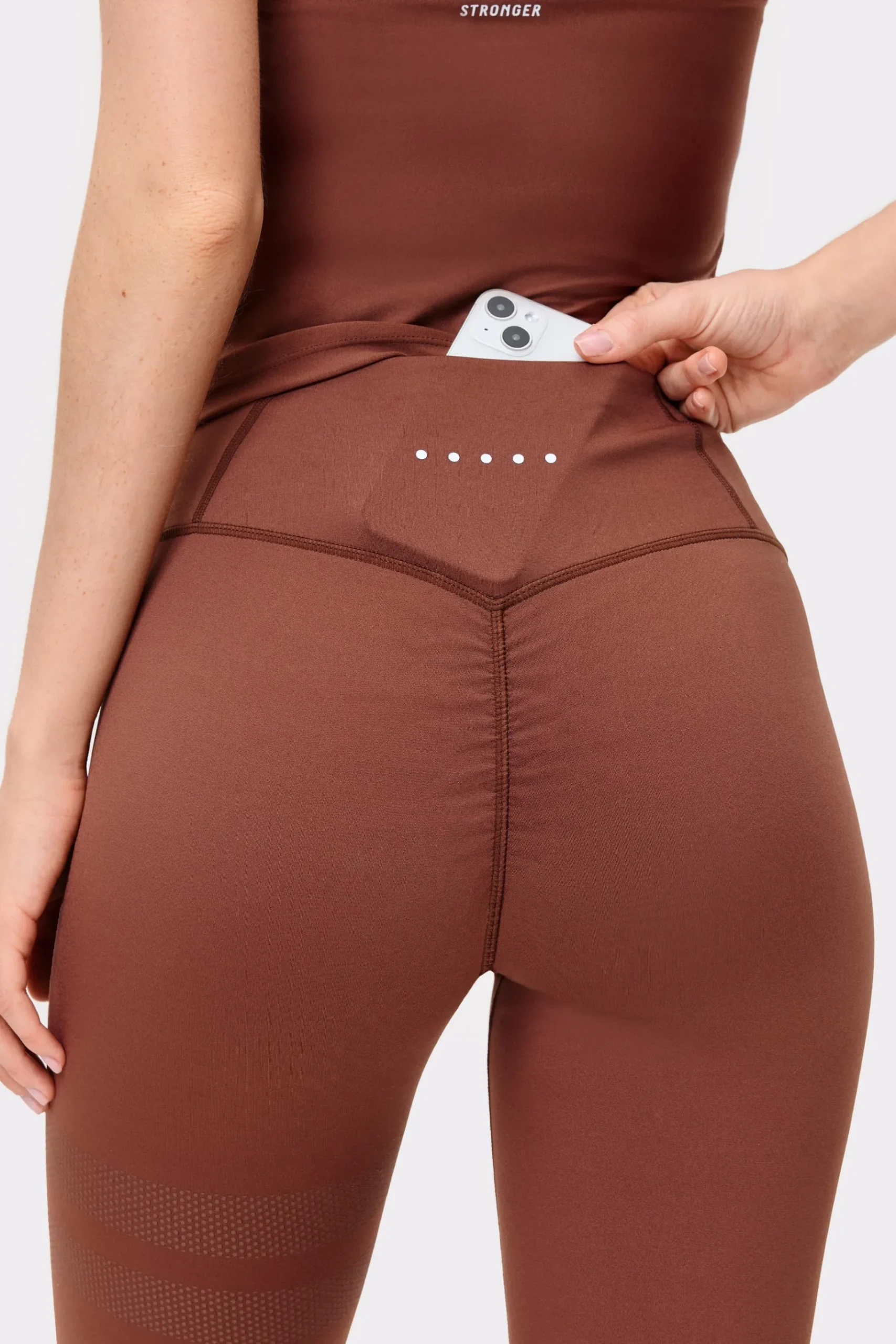 Clearance STRONGER Signature Contouring Legging Cappuccino