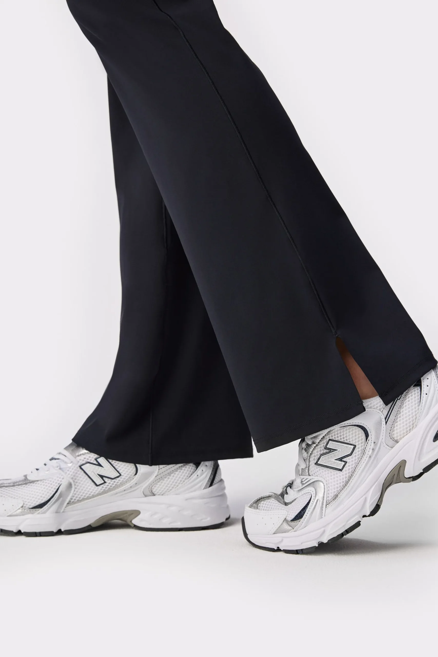 New STRONGER Sleek Flared Legging Black