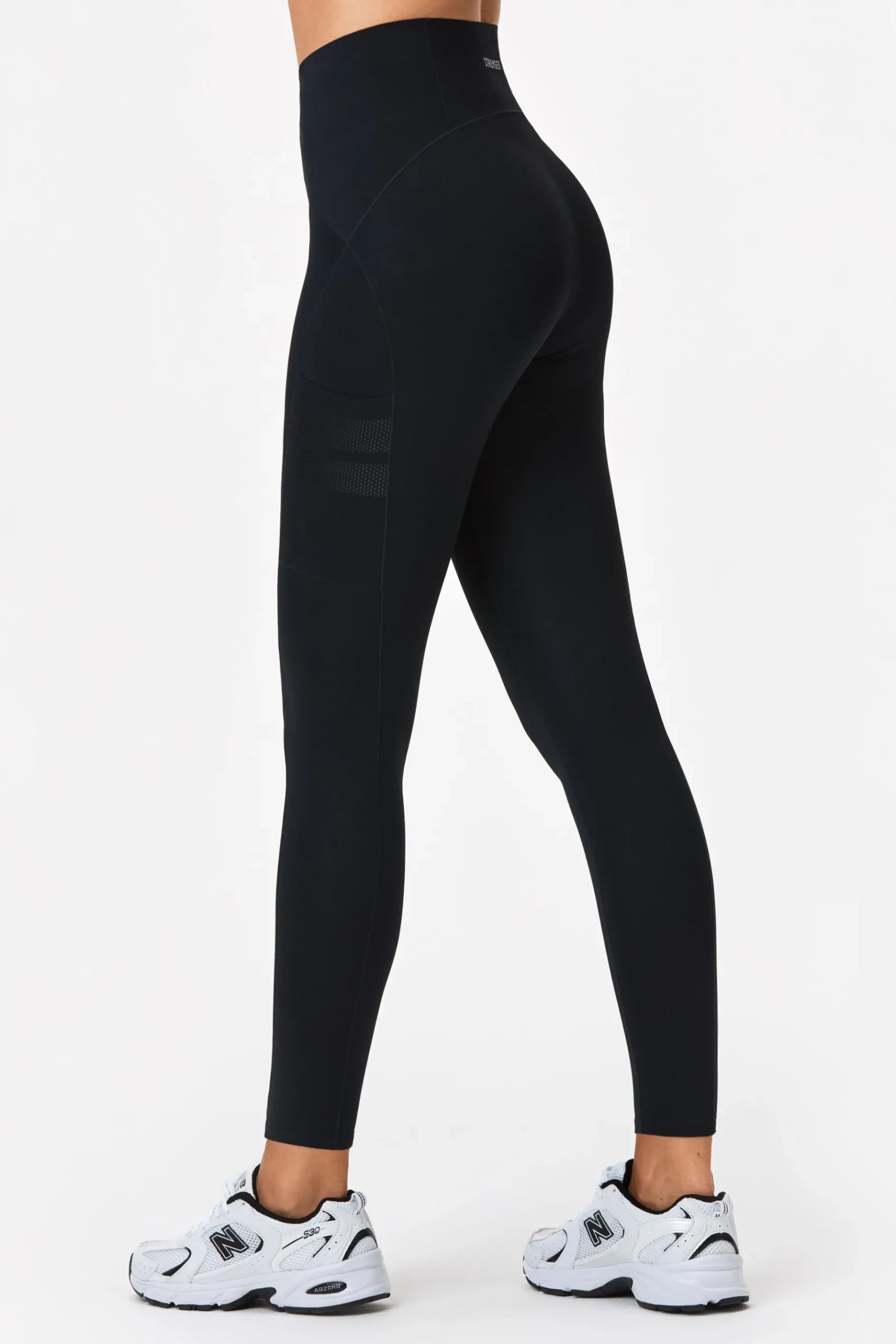 Online STRONGER Sleek Pocket Legging Black