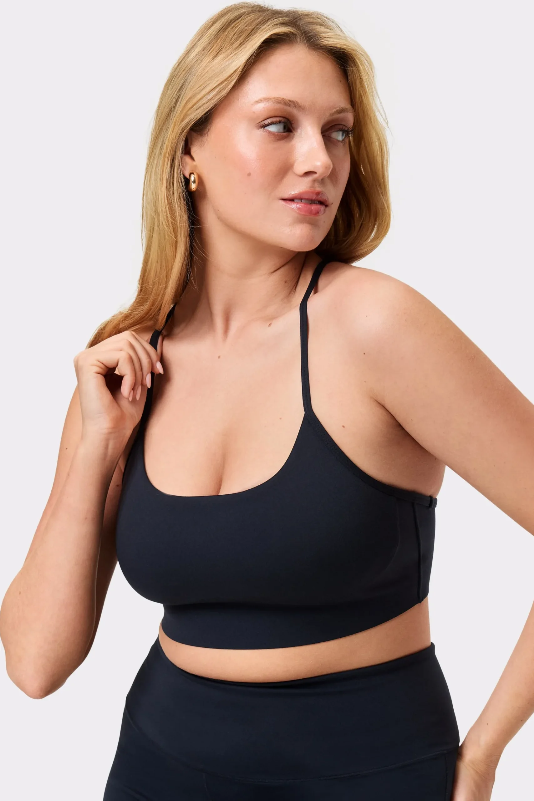 Hot STRONGER Soft Strappy Sport-bh Black