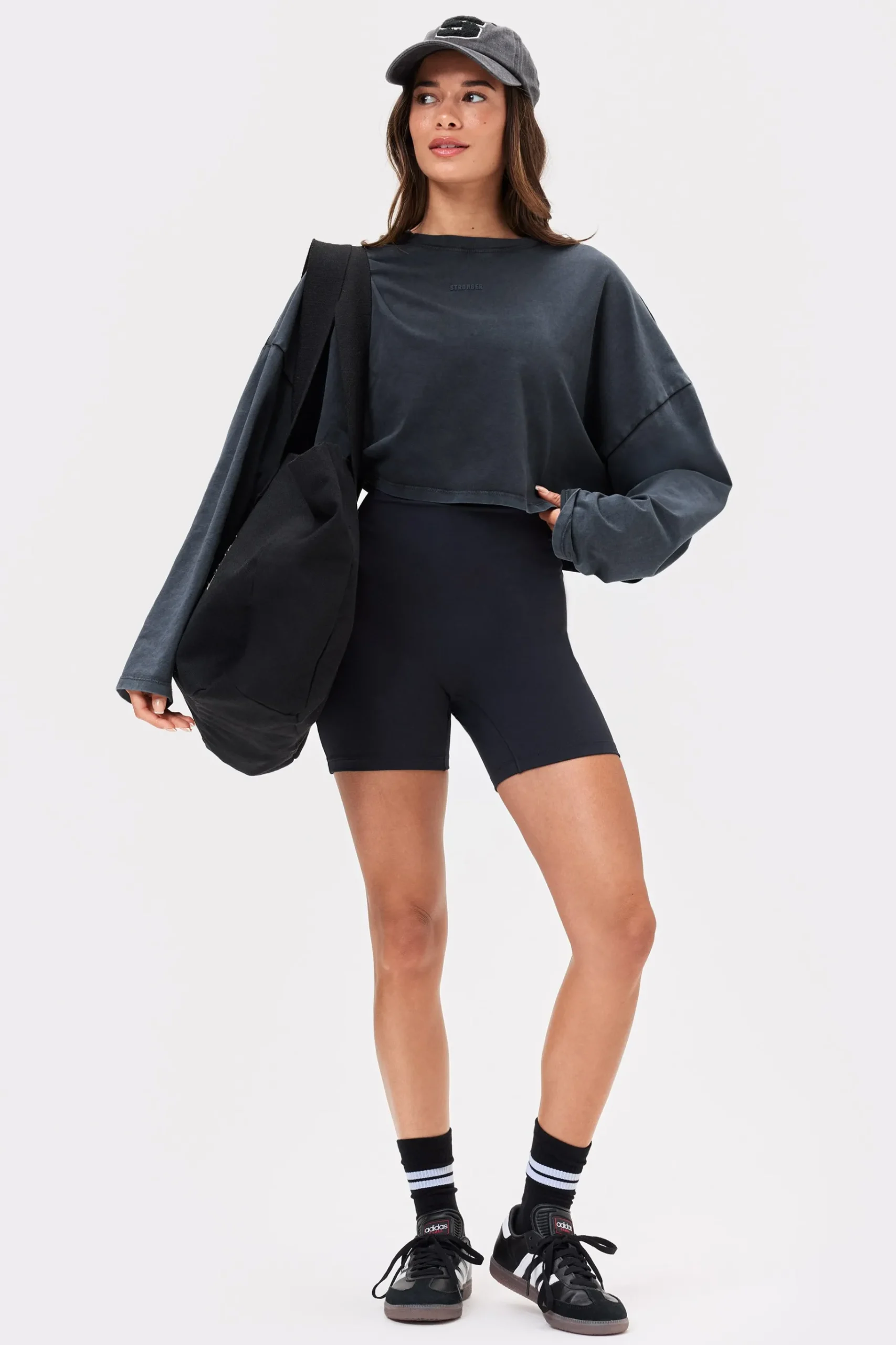 Outlet STRONGER Washed Cropped Long Sleeve Black