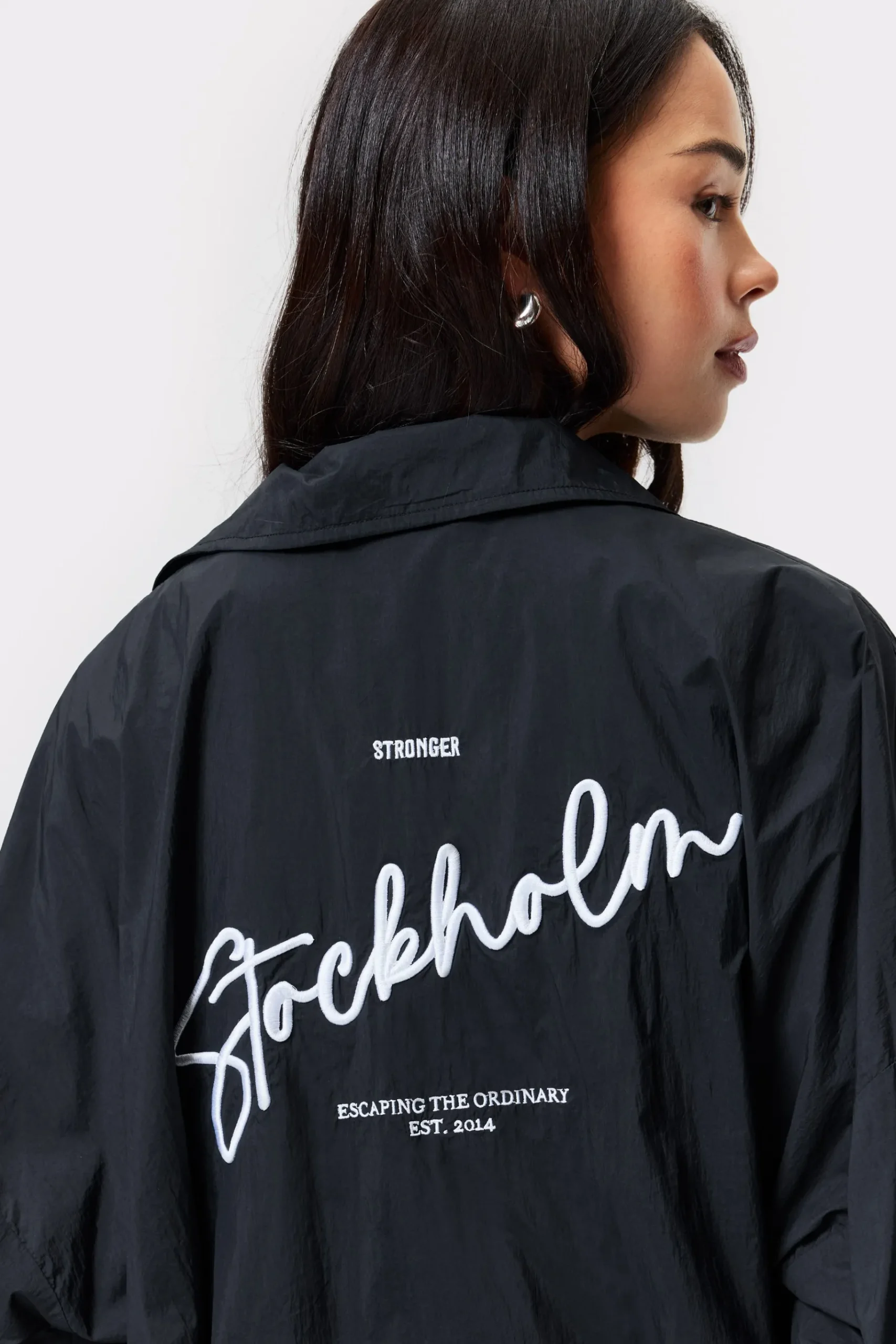 Discount STRONGER Woven Jas Black